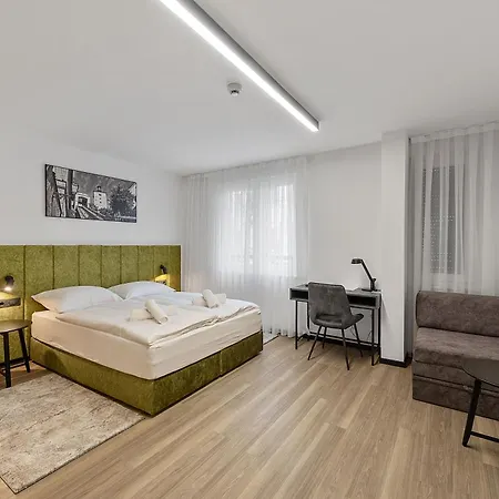 Studio Apartments Lenuzzi Zagreb Exterior photo